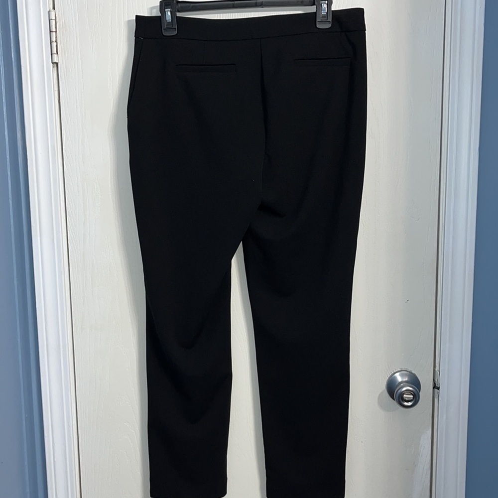 Karl Lagerfeld Womens black dress pants. Two angled zipper pockets on the front - Picture 3 of 4